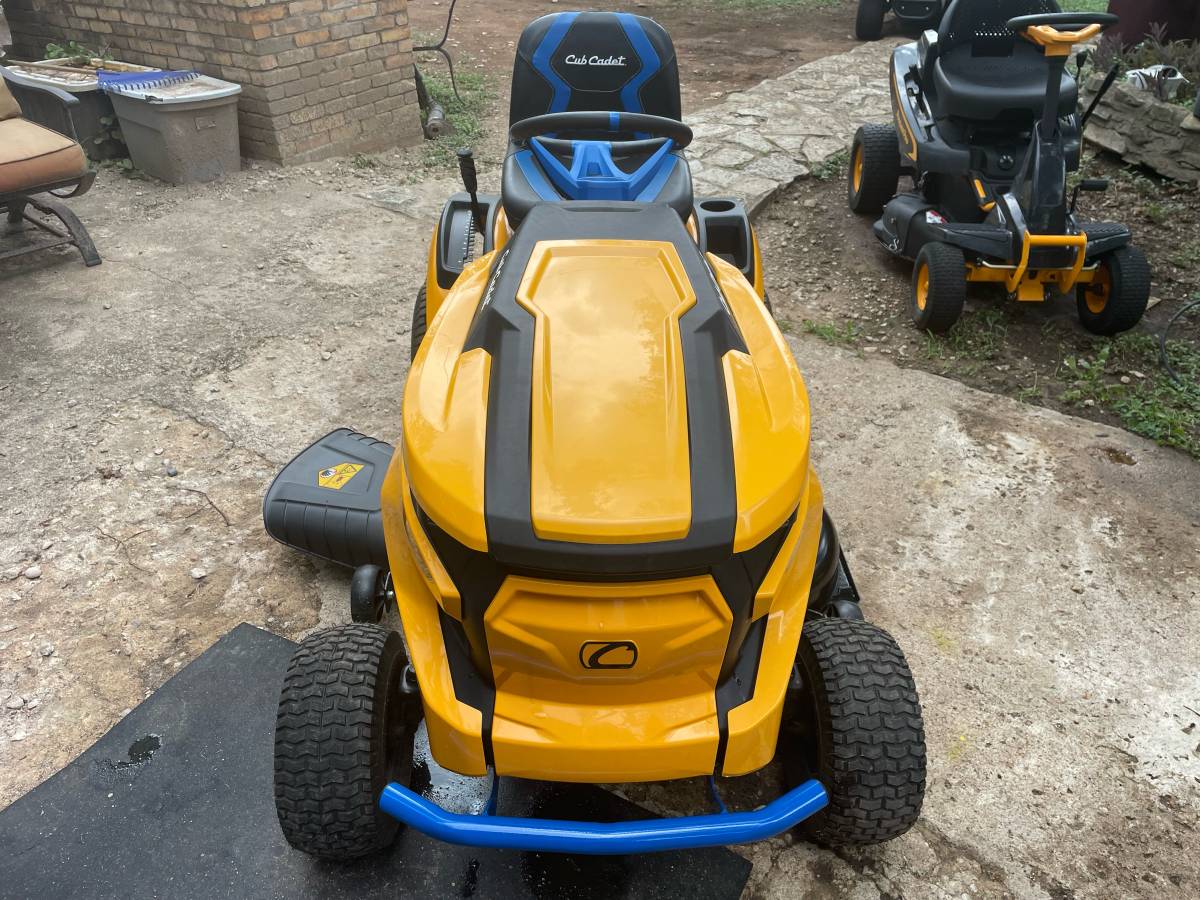 2021 Cub Cadet XT1 Enduro LT42E 42” Electric Lawn Mower for Sale 00z0z lozLie3WhGG 0CI0t2 1200x900 2021 Cub Cadet XT1 Enduro LT42E 42” Electric Lawn Mower for Sale