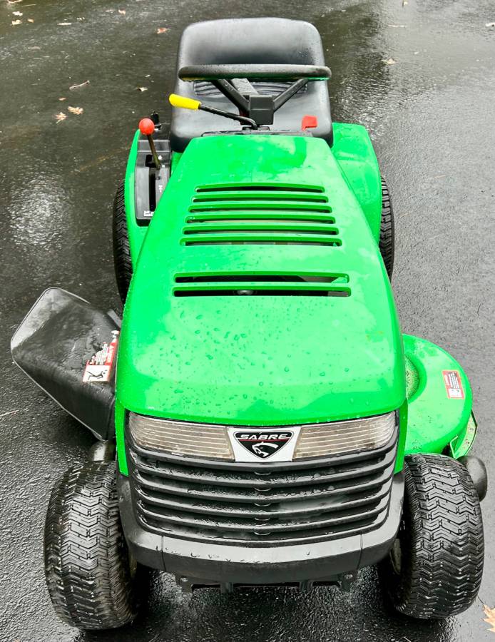 John Deere Sabre 1642 Hydro Riding Lawn Mower 00E0E ffkMVQQbf61 0mp0t2 1200x900 John Deere Sabre 1642 Hydro Riding Lawn Mower