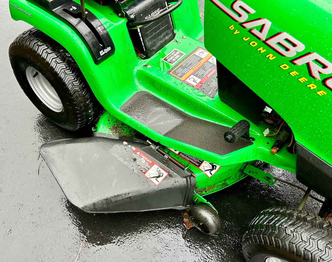 John Deere Sabre 1642 Hydro Riding Lawn Mower 00l0l kXVjhtAc6uS 0AN0t2 1200x900 John Deere Sabre 1642 Hydro Riding Lawn Mower
