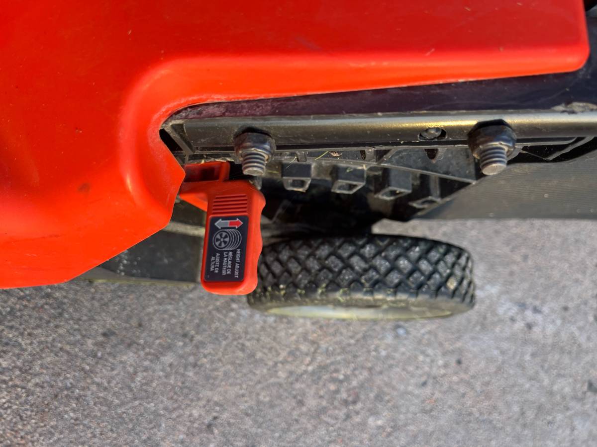 Used Black&Decker MM1800 electric corded lawnmower for sale 00Y0Y hCcCYJt16Pw 0CI0t2 1200x900 Used Black&Decker MM1800 electric corded lawnmower for sale