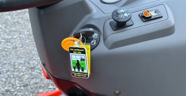 Husqvarna YT46LS Pro Riding Lawn Mower for Sale 00j0j 51pqkvoB4ym 0kE0fu 1200x900 375x195 Husqvarna YT46LS Pro Riding Lawn Mower for Sale