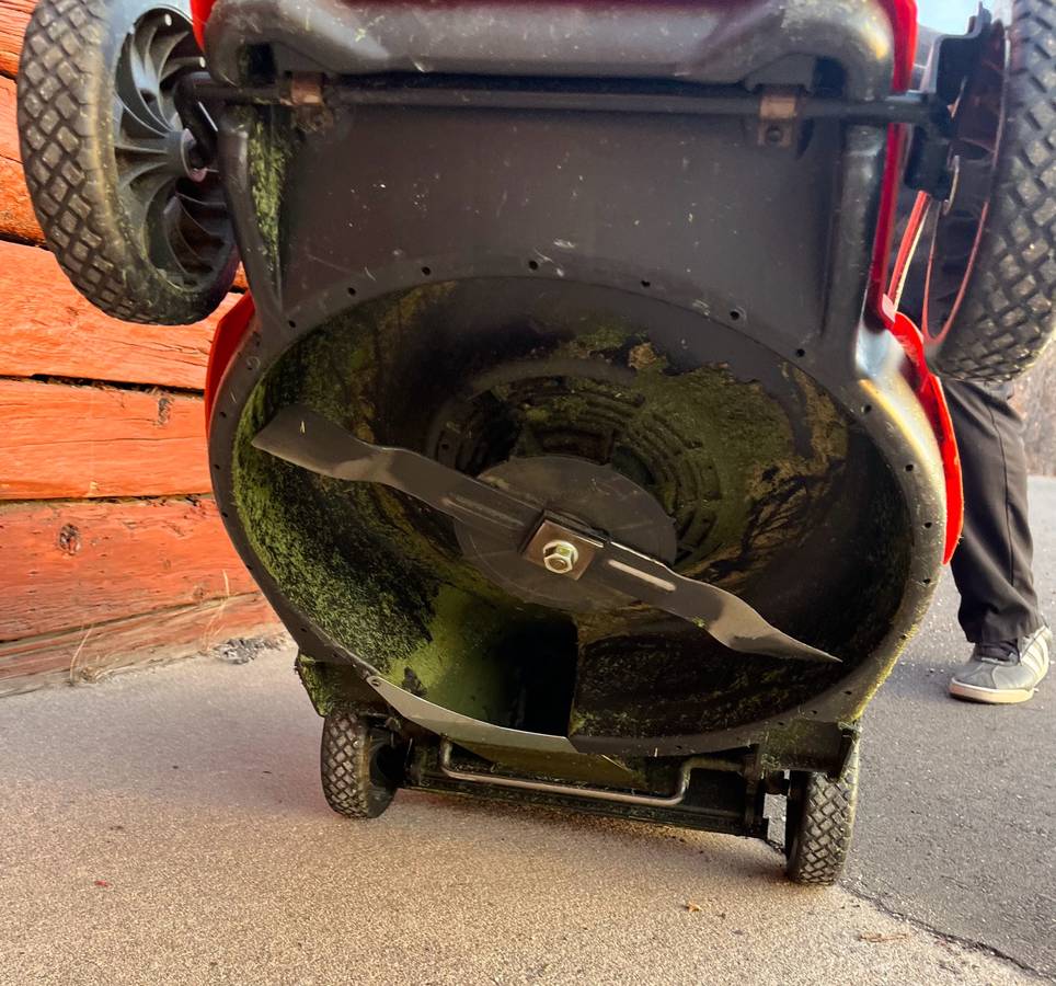 Used Black&Decker MM1800 electric corded lawnmower for sale 01313 kXAyuNZdf1p 0CI0A8 1200x900 Used Black&Decker MM1800 electric corded lawnmower for sale