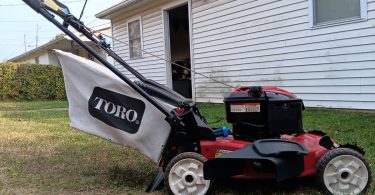 00303 9XemHNSeH1C 0kE0fu 1200x900 375x195 Used Toro 22 Recycler 3 in 1 Lawn Mower for Sale
