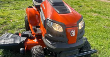 Husqvarna YTH24K54 Riding Lawn Mower in excellent condition 00505 d9wXMG8bKgI 0t20CI 1200x900 375x195 Husqvarna YTH24K54 Riding Lawn Mower in excellent condition