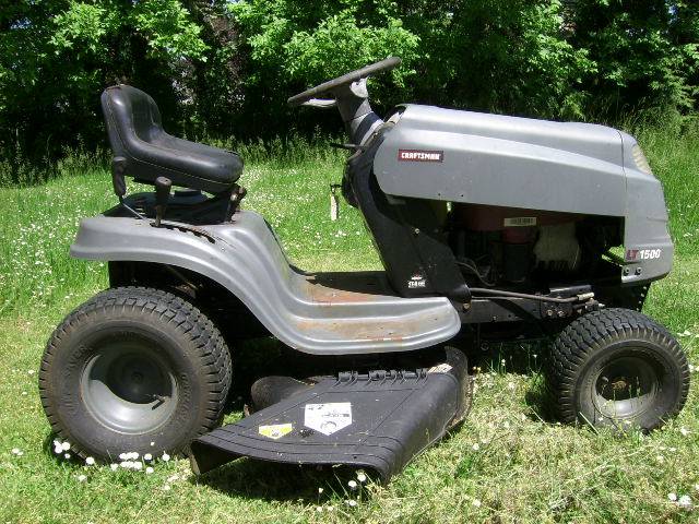 Used Craftsman LT1500 Riding Lawn Mower for Sale 00C0C kXBtaZBcj6b 0ak07K 1200x900 Used Craftsman LT1500 Riding Lawn Mower for Sale
