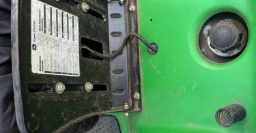 00F0F hQTusj46Gfc 0t20CI 1200x900 375x195 Used John Deere L118 42” Riding Lawn Mower Low Hours
