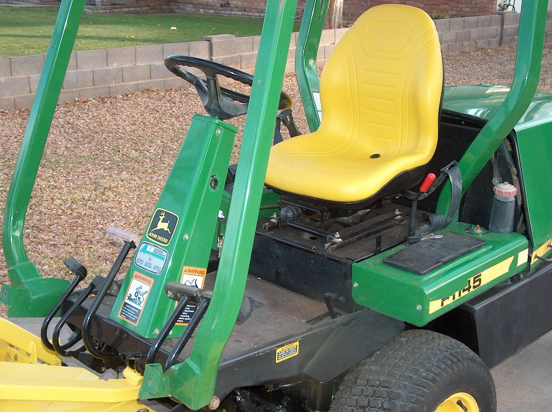 Used John Deere 1145 4x4 tractor with 6 foot wide front mower 00J0J fHJOdg4ZCh8 0ik0dG 1200x900 Used John Deere 1145 4x4 tractor with 6 foot wide front mower