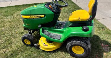 00N0N ePYsM68wM3P 0CI0t2 1200x900 375x195 2006 John Deere X300 42 riding mower for sale