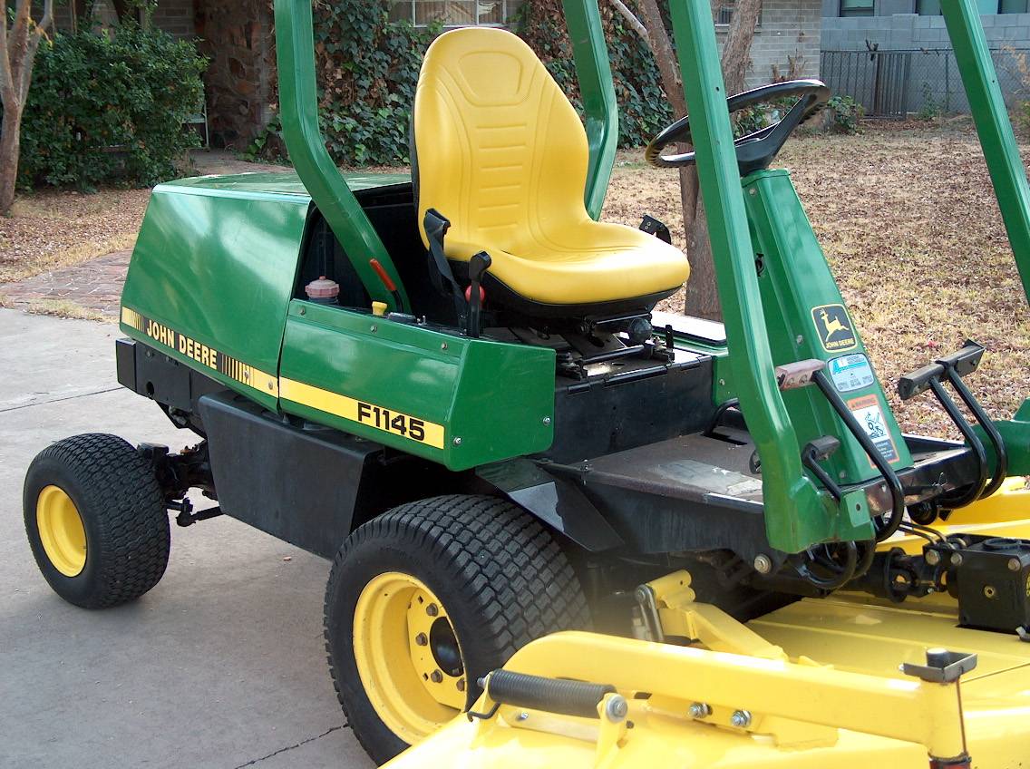 Used John Deere 1145 4x4 tractor with 6 foot wide front mower 00U0U fPTXHxwFrFL 0ik0dG 1200x900 Used John Deere 1145 4x4 tractor with 6 foot wide front mower