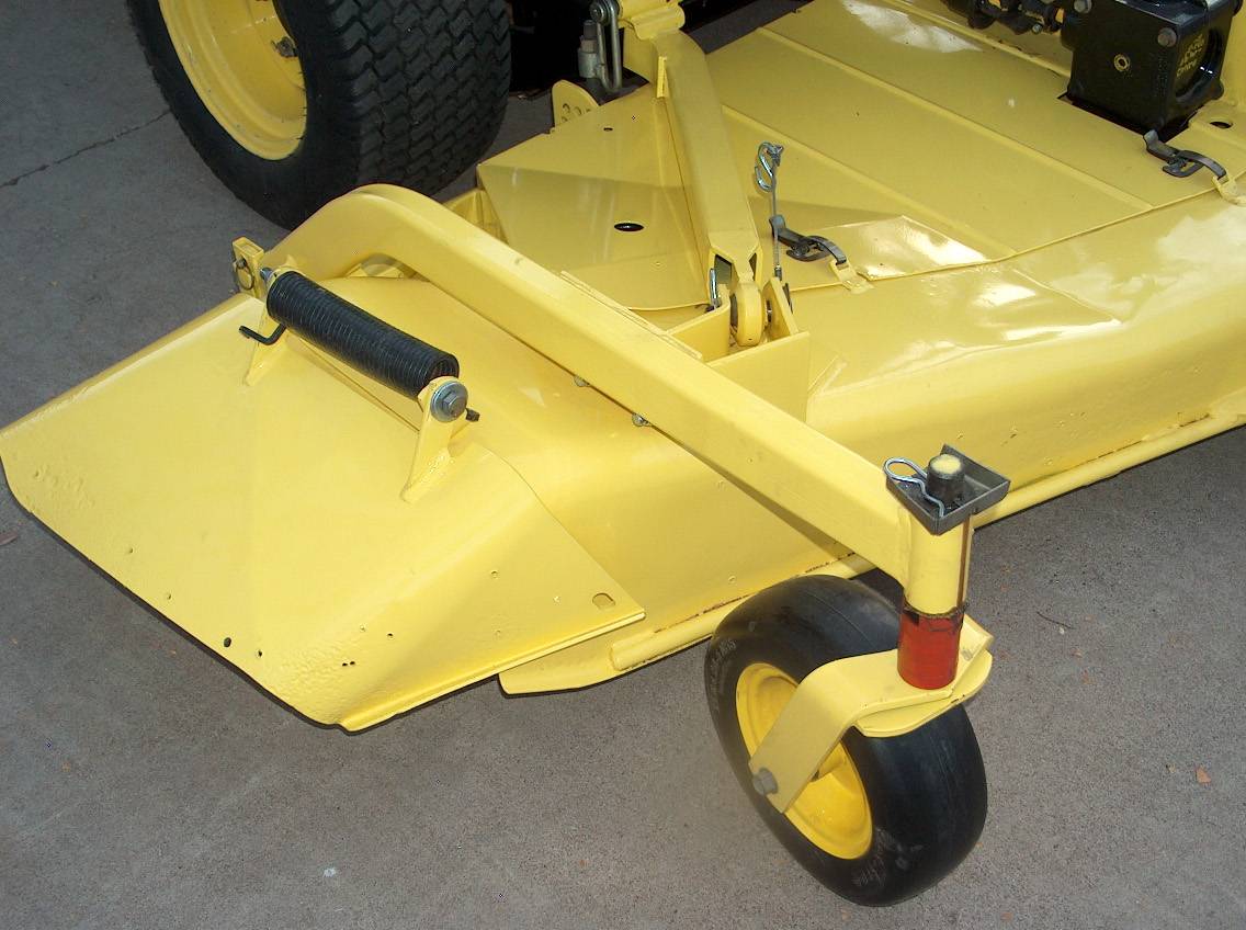 Used John Deere 1145 4x4 tractor with 6 foot wide front mower 00Z0Z 2ME9fMeyJzK 0ik0dG 1200x900 Used John Deere 1145 4x4 tractor with 6 foot wide front mower