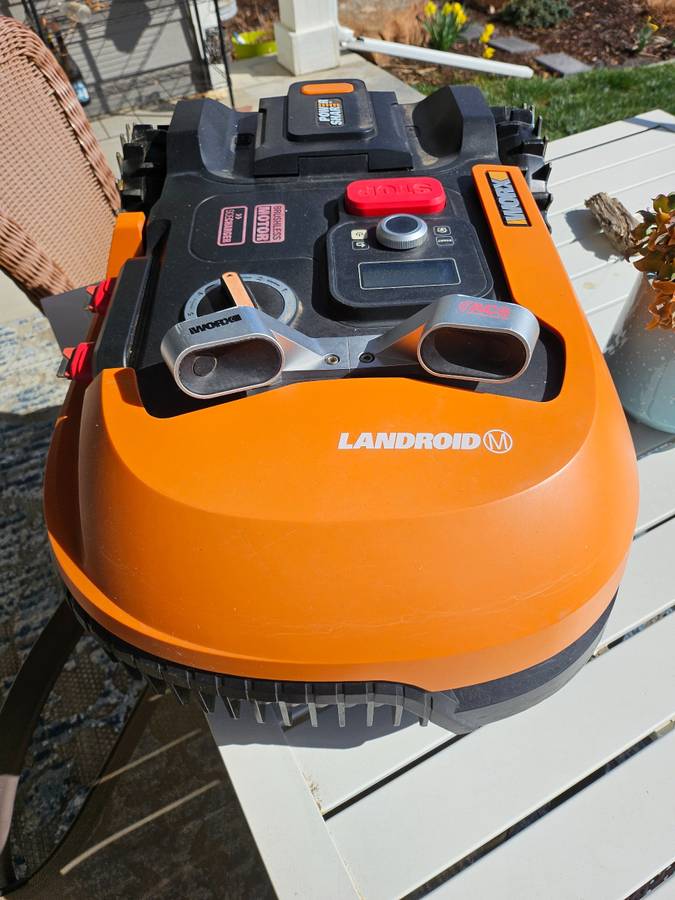 Used Worx Landroid WR147 M 1/4 Acre robotic lawn mower 00k0k qUj5f7uJwY 0t20CI 1200x900 Used Worx Landroid WR147 M 1/4 Acre robotic lawn mower