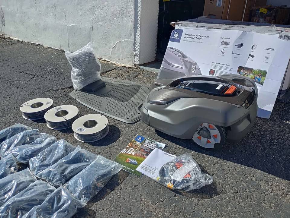 Husqvarna Automower 430XH Robotic Lawn Mower for Sale 00m0m gDx9pIC81wX 0fu0bF 1200x900 Husqvarna Automower 430XH Robotic Lawn Mower for Sale