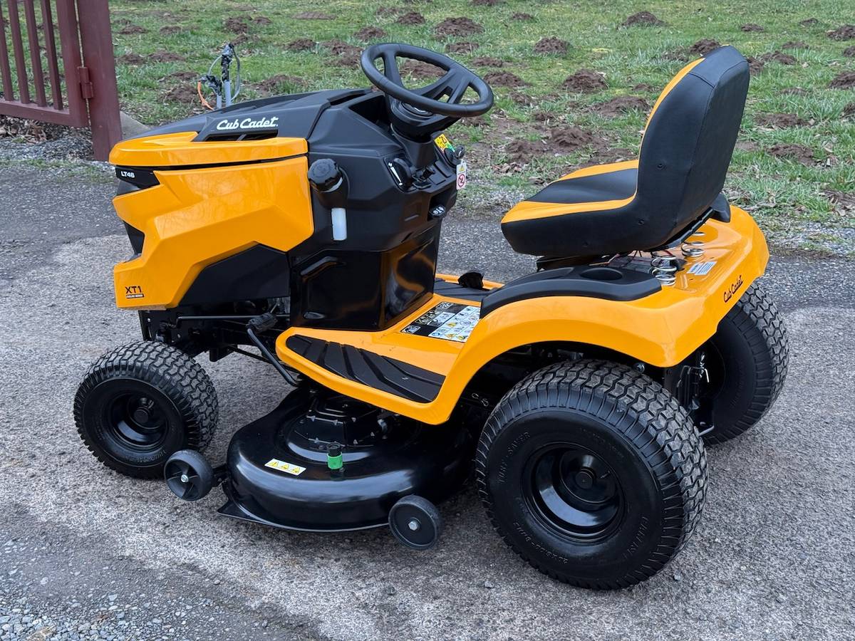 Pristine Cub Cadet LT46 Enduro Riding Lawn Mower for Sale 00q0q ewCcWrCC3nO 0kE0fu 1200x900 Pristine Cub Cadet LT46 Enduro Riding Lawn Mower for Sale