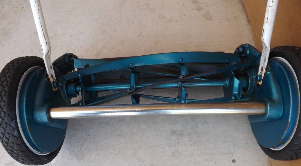 Used American 16 in. 5 Blade Push Reel Lawn Mower 00w0w jXYiNaYEalC 0mQ0cD 1200x900 Used American 16 in. 5 Blade Push Reel Lawn Mower