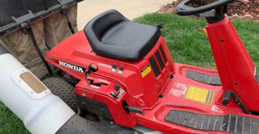 01515 3m78DrfjKPC 0CI0t2 1200x900 375x195 Used Honda 3011 30 Riding Lawn Mower for Sale