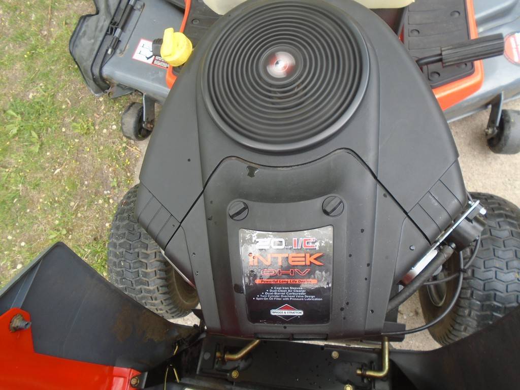 Used John Deere Scotts 2046H riding lawn mower tractor 00E0E 70KffLmVNct 0gw0co 1200x900 Used John Deere Scotts 2046H riding lawn mower tractor