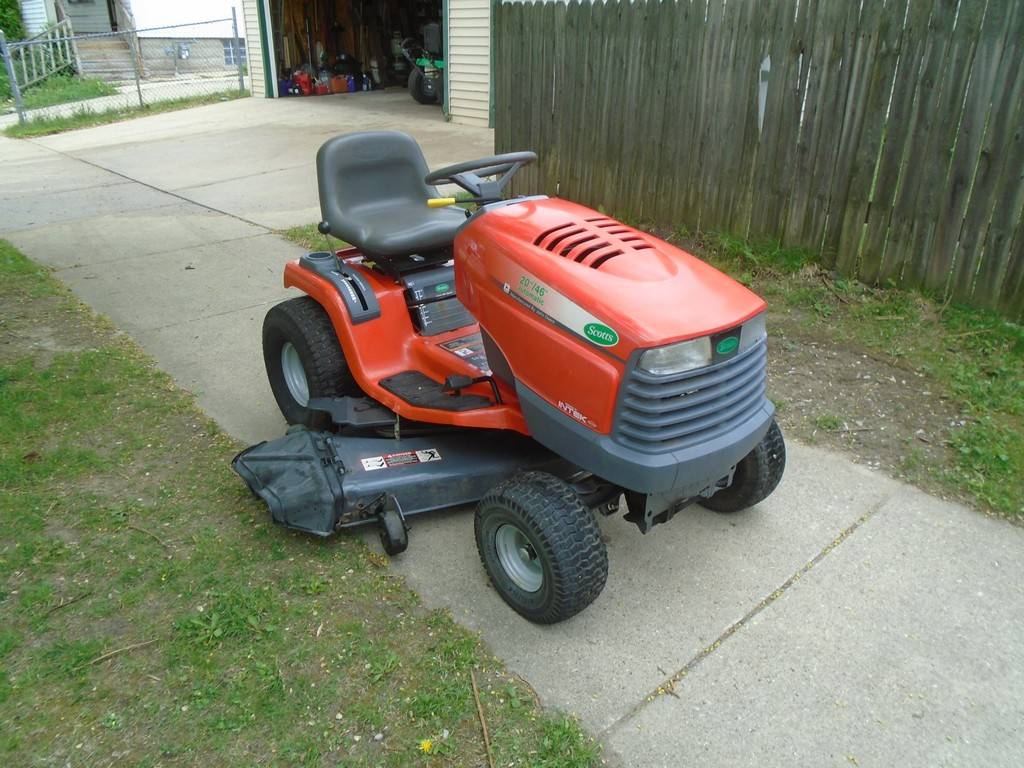 Used John Deere Scotts 2046H riding lawn mower tractor 00F0F daSCRU78j8U 0gw0co 1200x900 Used John Deere Scotts 2046H riding lawn mower tractor