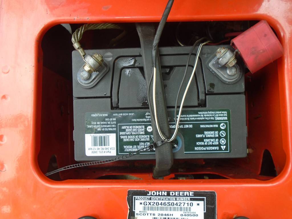 Used John Deere Scotts 2046H riding lawn mower tractor 00Y0Y ceunThkmj09 0gw0co 1200x900 Used John Deere Scotts 2046H riding lawn mower tractor