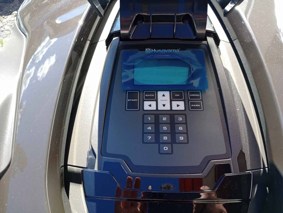 Unboxed Husqvarna Automower 430XH Robotic Lawn Mower with GPS for Sale 00b0b eAbkXAyIjCR 0fu0bF 1200x900 Unboxed Husqvarna Automower 430XH Robotic Lawn Mower with GPS for Sale