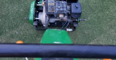 00b0b jyhQZUjBp4s 0kN0fy 1200x900 375x195 Used John Deere JD 180SL reel mower for sale