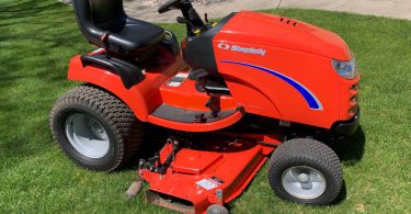 00g0g 1PpuJ55ynN0 0CI0t2 1200x900 375x195 2012 Simplicity Prestige Riding Mower for Sale