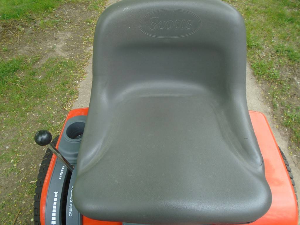 Used John Deere Scotts 2046H riding lawn mower tractor 00h0h kBJqvmjOdSw 0gw0co 1200x900 Used John Deere Scotts 2046H riding lawn mower tractor