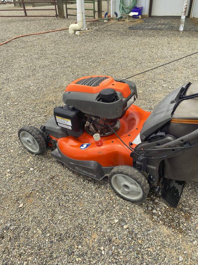 Like New Husqvarna HU800AWD 22 inch lawn mower for Sale 00k0k 9ZEyxpaUfmP 0lM0t2 1200x900 Like New Husqvarna HU800AWD 22 inch lawn mower for Sale