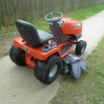00q0q gXKTcmxdY7c 0gw0co 1200x900 150x150 Used John Deere Scotts 2046H riding lawn mower tractor
