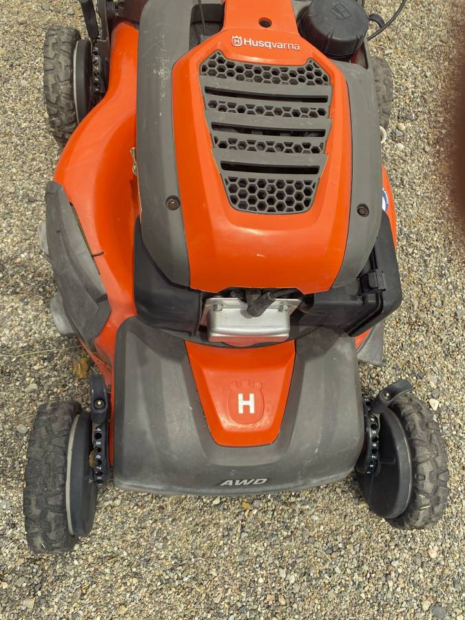 Like New Husqvarna HU800AWD 22 inch lawn mower for Sale 01515 4nzy8bp3e8J 0lM0t2 1200x900 Like New Husqvarna HU800AWD 22 inch lawn mower for Sale