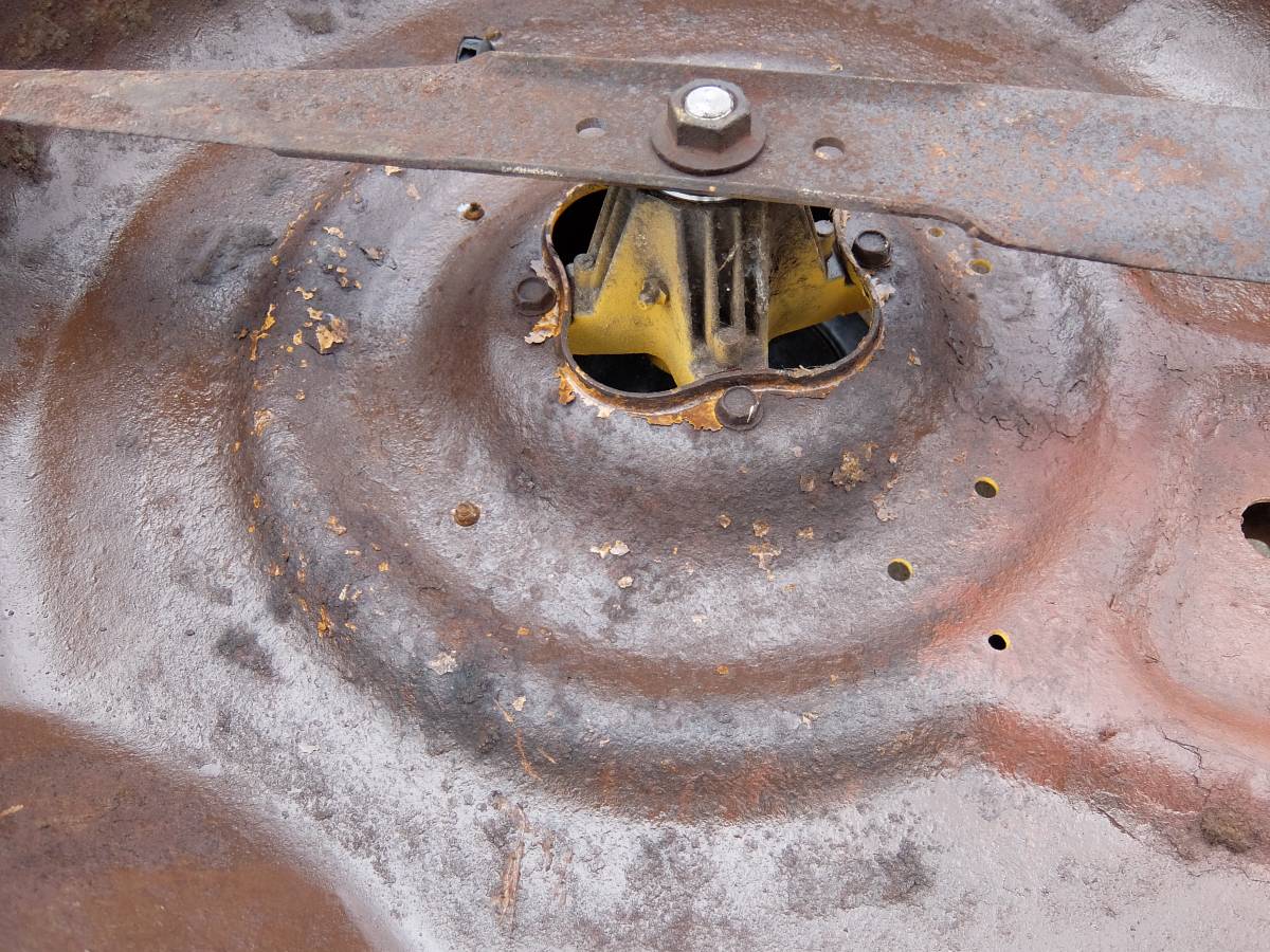 Used Cub Cadet 46 LTX1046 KW mower deck 01616 bBEsCwyccwG 0CI0t2 1200x900 Used Cub Cadet 46 LTX1046 KW mower deck