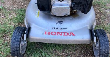00404 9kRgboANfqQ 0t20CI 1200x900 375x195 Used Honda Mower HRR216VYA Original Owner