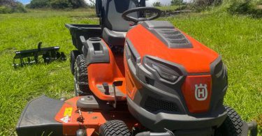 Used Husqvarna TS 354XD riding mower with accessories 00A0A eIbATvzqnzm 0t20CI 1200x900 375x195 Used Husqvarna TS 354XD riding mower with accessories