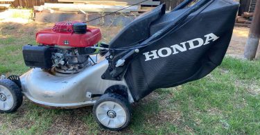 00A0A iRd6SOpOBiE 0CI0t2 1200x900 375x195 Used Honda Mower HRR216VYA Original Owner