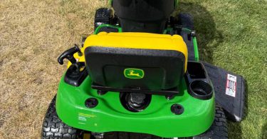 00Z0Z 1peaXLbKEuu 0t20CI 1200x900 375x195 Used John Deere S100 riding lawn mower for Sale