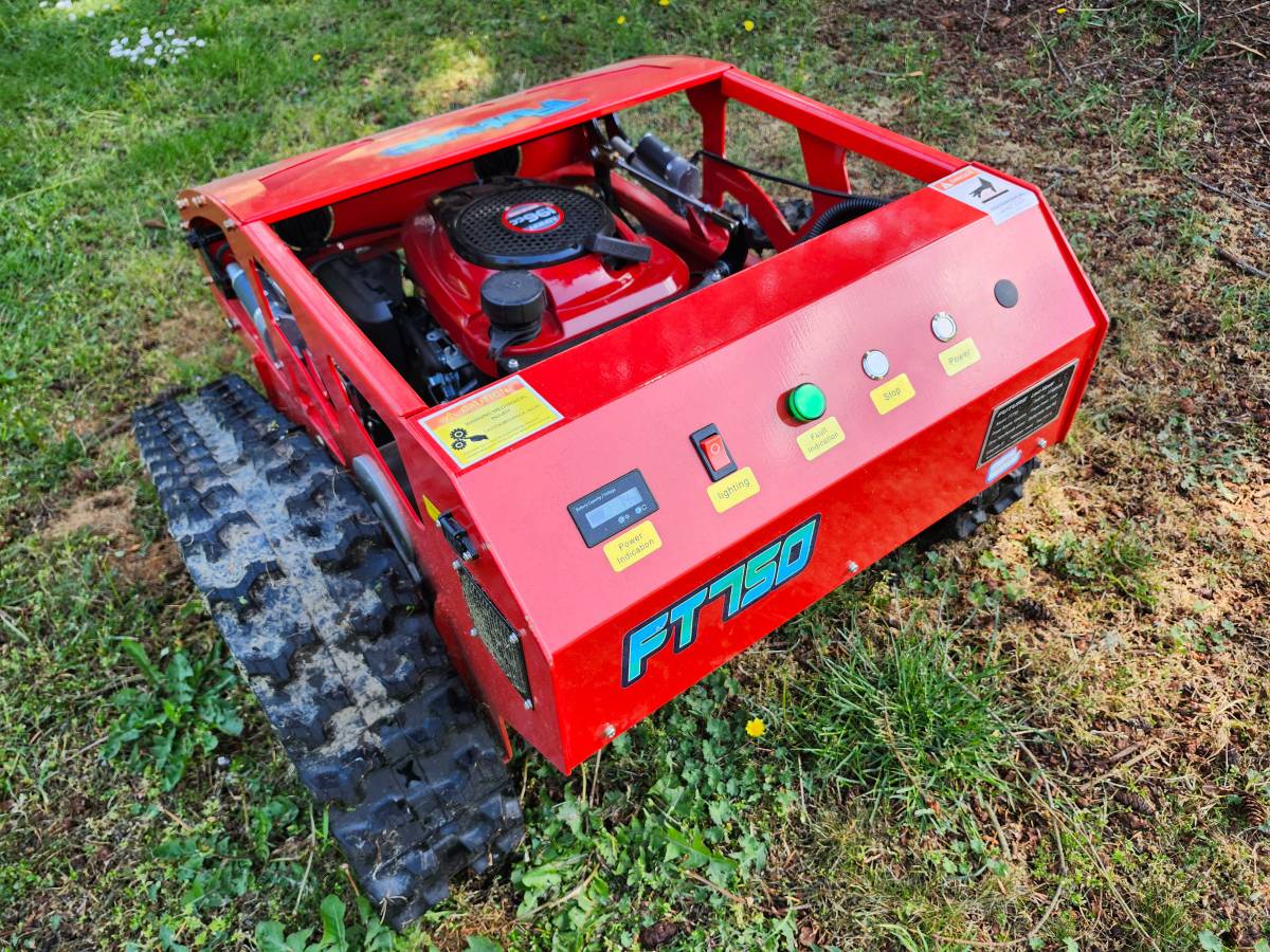 Like New Future FT750 Remote Controlled Lawn Mower 01010 bh5lJmliC0 0CI0t2 1200x900 Like New Future FT750 Remote Controlled Lawn Mower