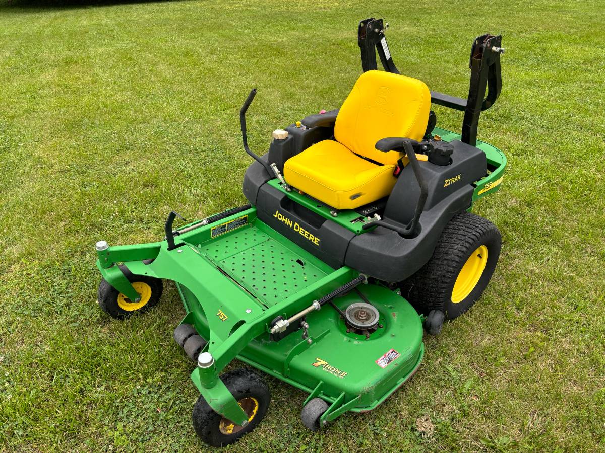 Used John Deere 757 Zero Turn Mower for Sale 01212 jzcMieFpdZd 0CI0t2 1200x900 Used John Deere 757 Zero Turn Mower for Sale