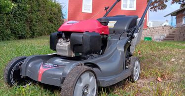 00101 iJTEZMWolzr 0kE0fu 1200x900 375x195 Used Honda HRX217 VKA 4 in 1 Versamow Lawn Mower
