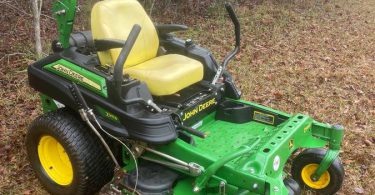00808 agxOqvUxdMY 0t20CI 1200x900 375x195 Used John Deere Z915E Commercial Zero Turn Lawn Mower   54 Deck for Sale