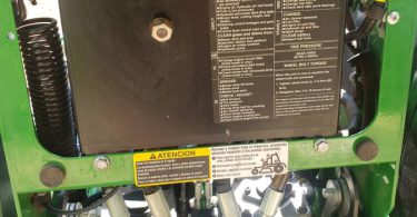 00T0T jTnCnWkDlPW 0t20CI 1200x900 375x195 2017 John Deere 652M QuikTrak Stand On Mower   52 Commercial Deck