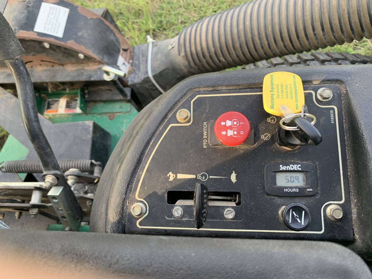 2011 Bobcat 61 Commercial Zero Turn Mower | Low Hours & Triple Bagging System 00e0e ke502ufd5g9 1320MM 1200x900 2011 Bobcat 61 Commercial Zero Turn Mower | Low Hours & Triple Bagging System