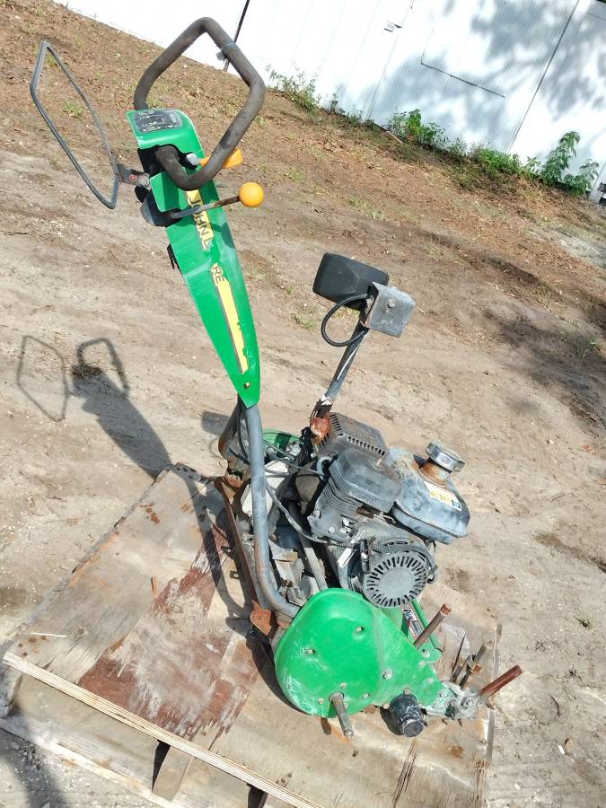 John Deere 220C Walk Behind Greens Mower | Commercial Turf Grad 00o0o dHg5vSxlVSo 0lM0t2 1200x900 John Deere 220C Walk Behind Greens Mower | Commercial Turf Grad